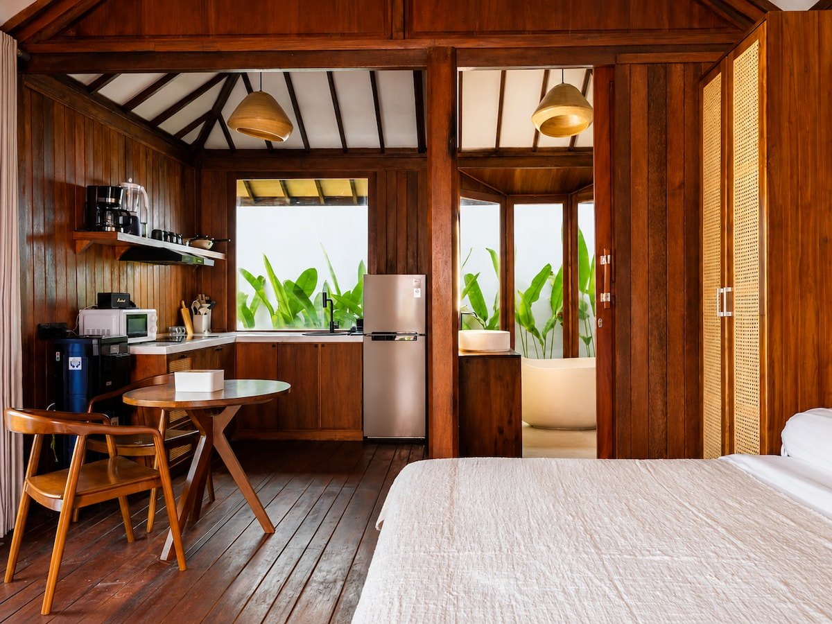 Eco Exclusive — Living & dining photo 2