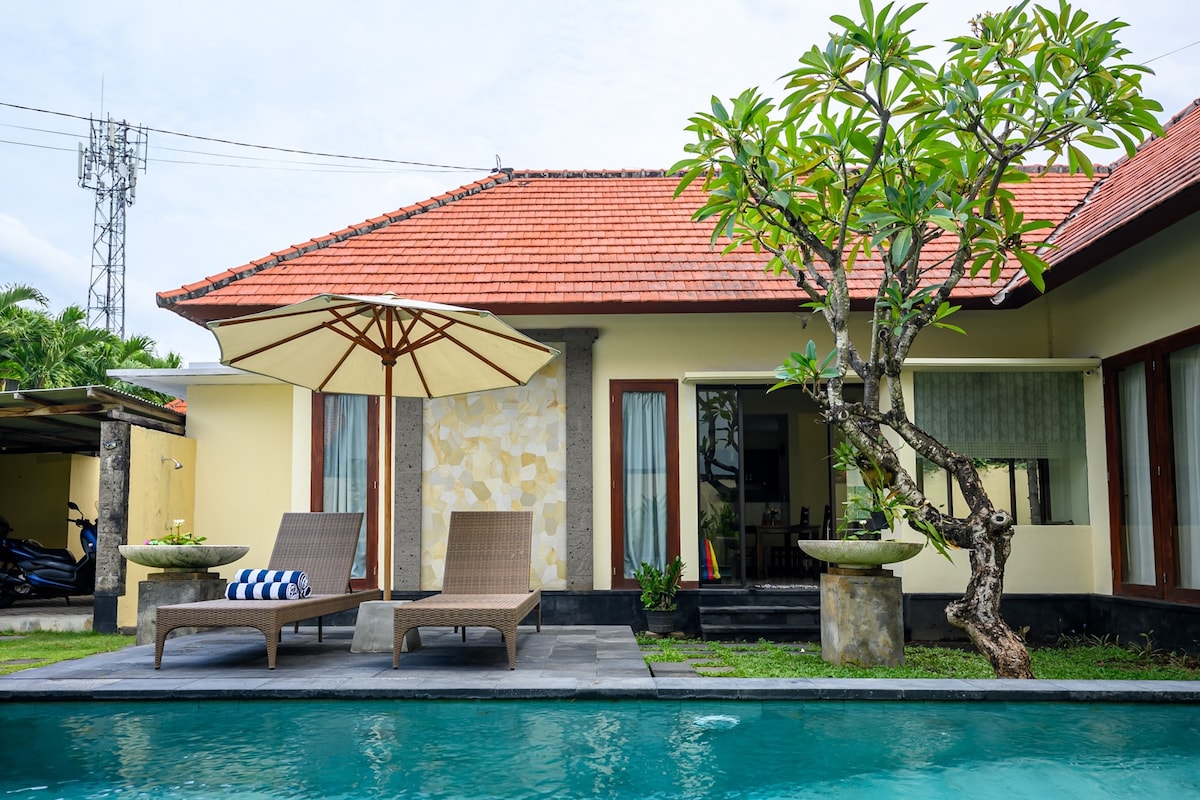 Lucky Lily Villa