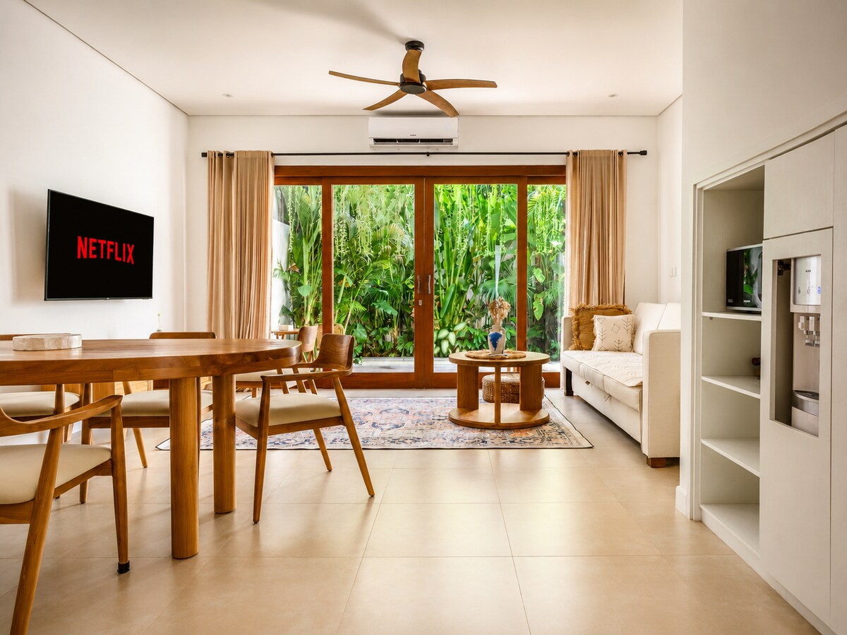 Modern 2BR Pool Townhouse in Sanur — photo 3