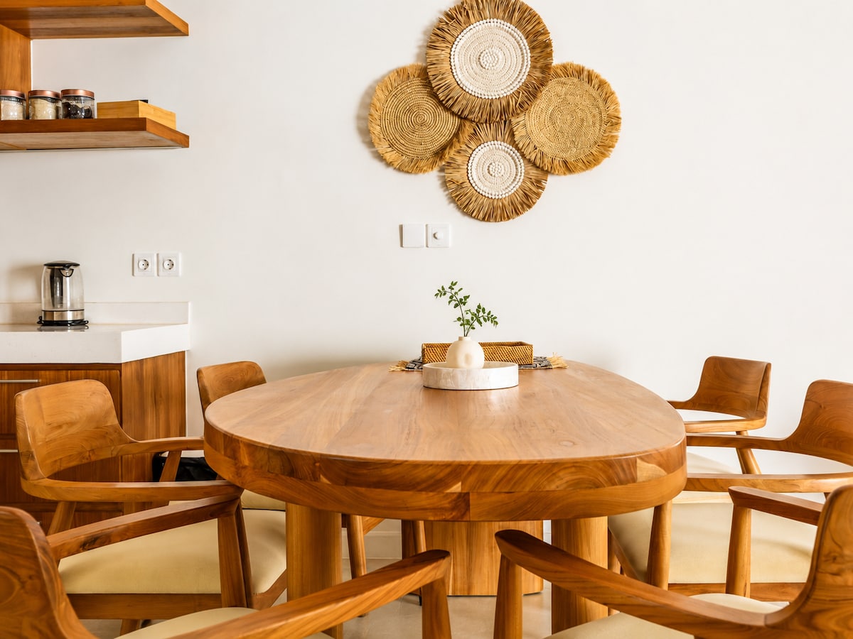 Modern 2BR Pool Townhouse in Sanur — Dining area photo 3