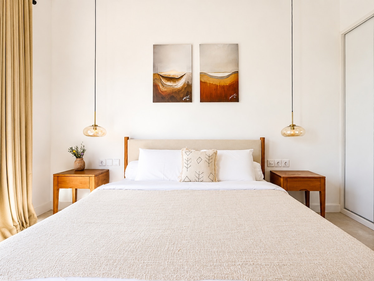 Modern 2BR Pool Townhouse in Sanur — Bedroom 2 photo 2