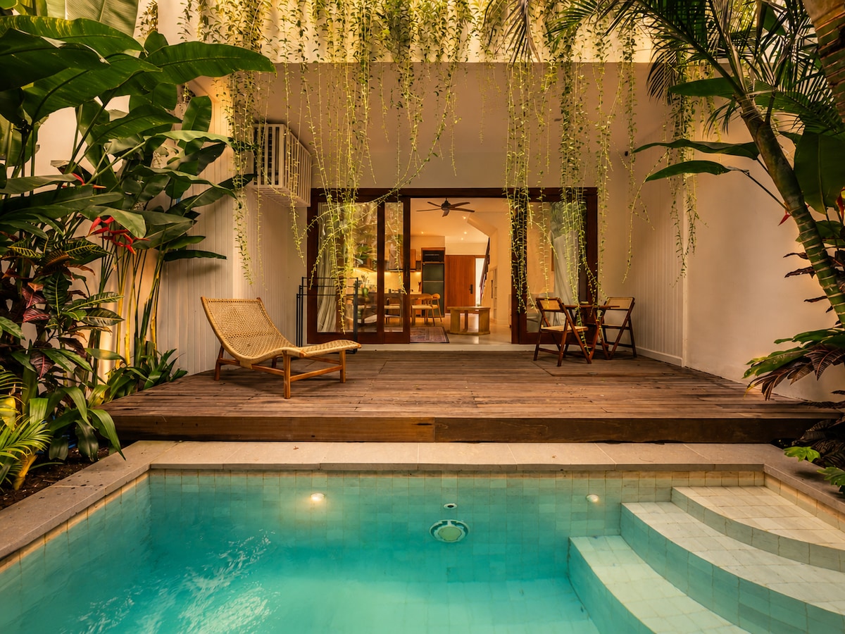 Modern 2BR Pool Townhouse in Sanur — photo 5
