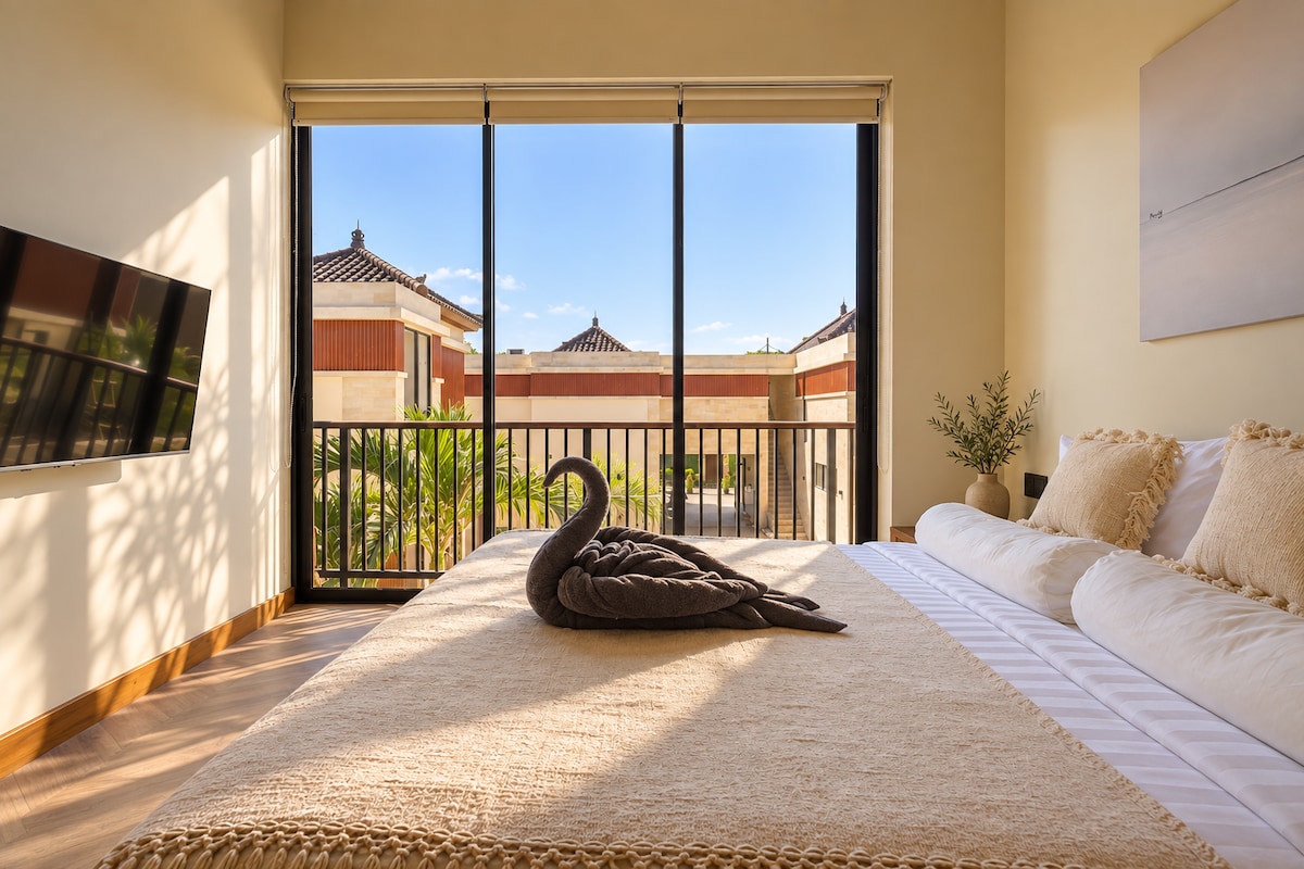 Sun-Lit 3BR Pool Villa in Sanur