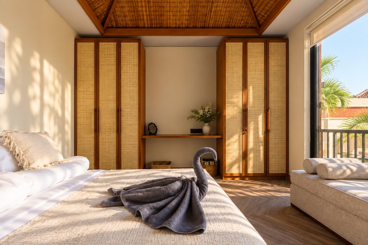 Sun-Lit 3BR Pool Villa in Sanur