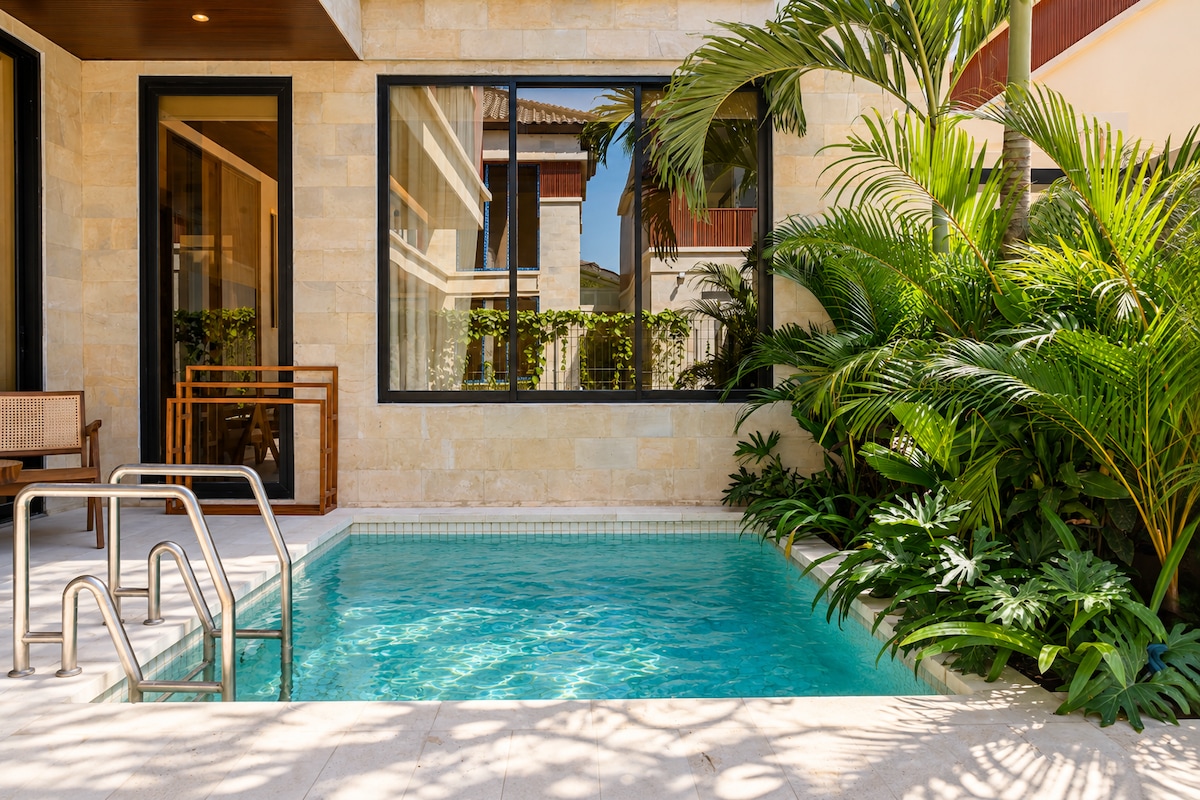 Sun-Lit 3BR Pool Villa in Sanur