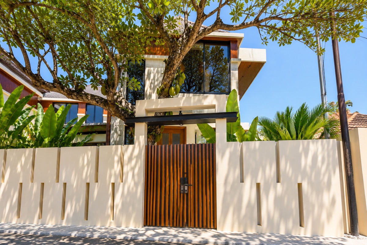 2BR Villa with Courtyard Garden in Sanur