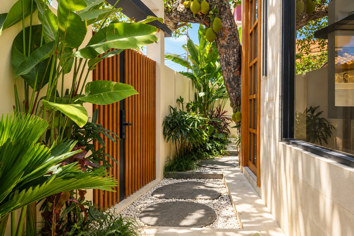2BR Villa with Courtyard Garden in Sanur