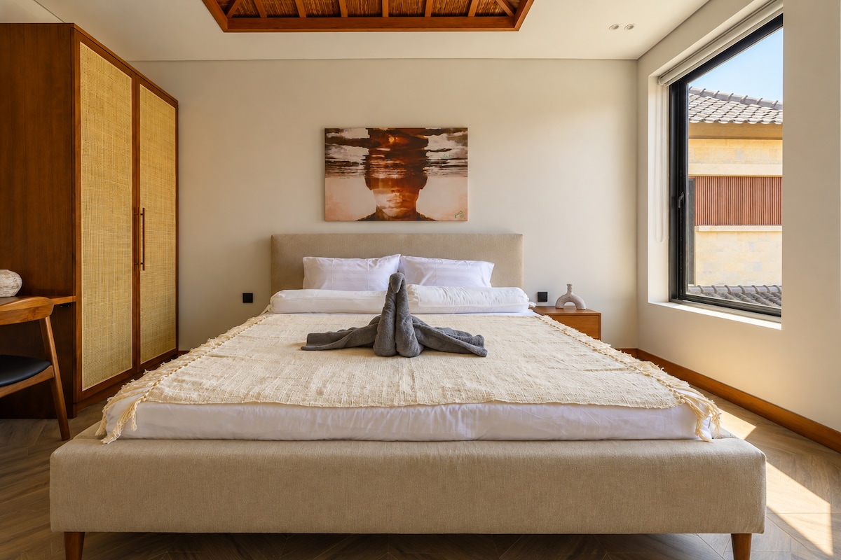 Elegant 3BR Pool Villa with Garden in Sanur