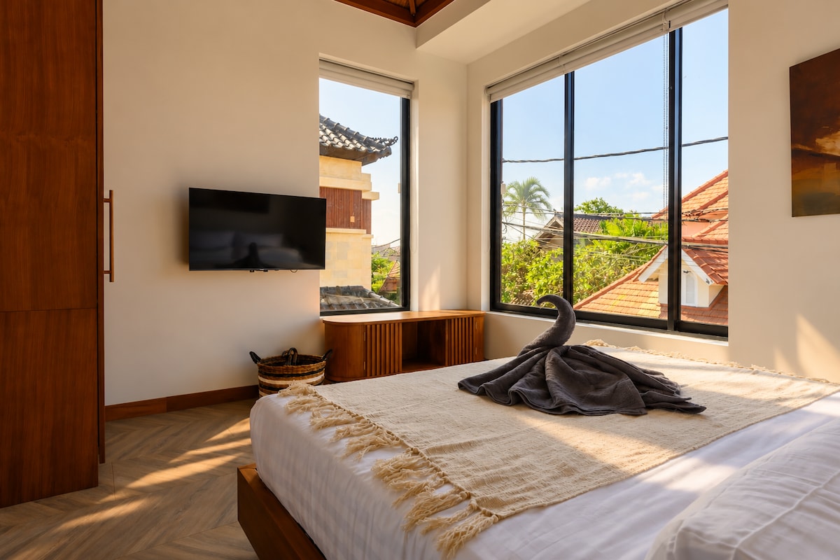 Elegant 3BR Pool Villa with Garden in Sanur