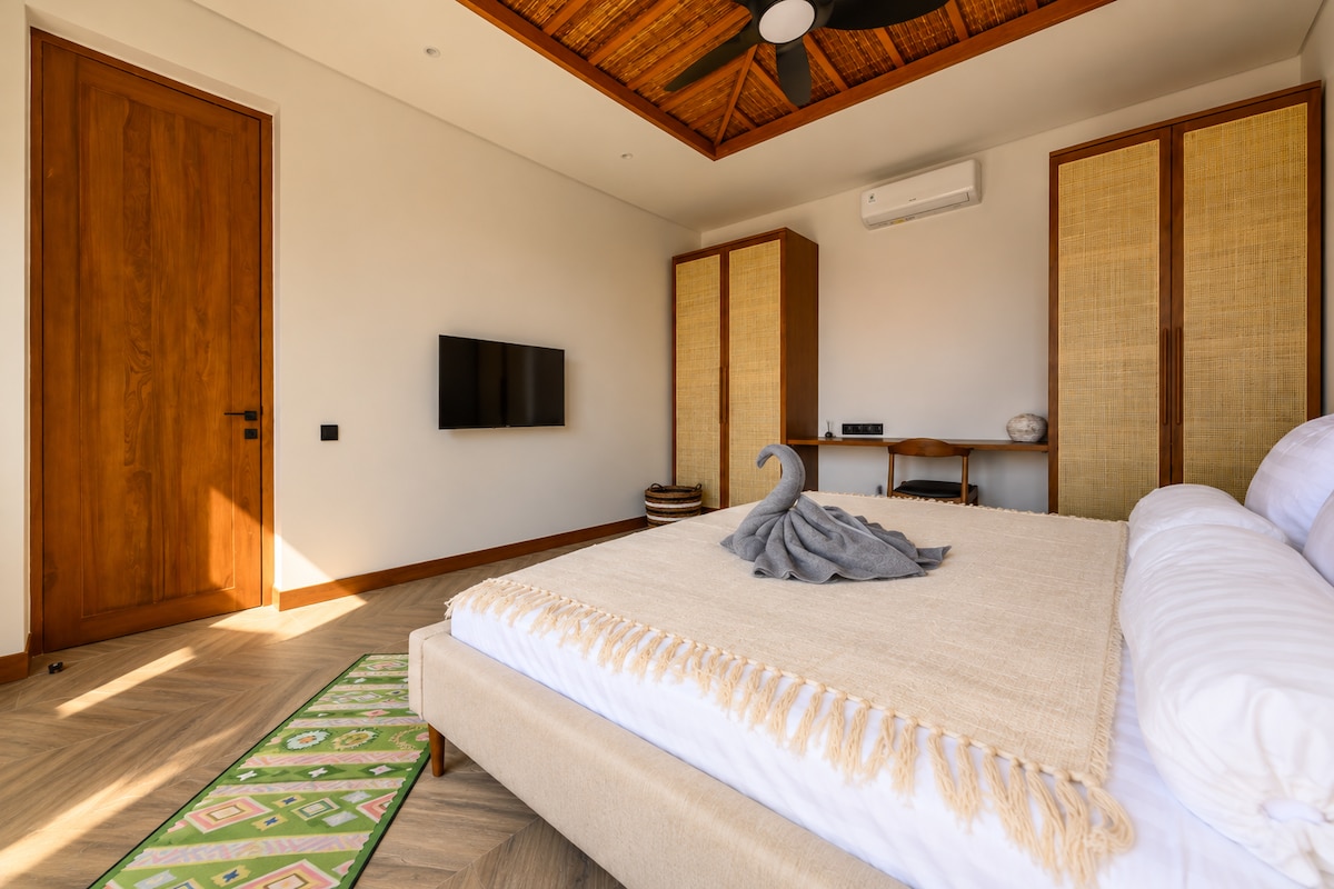 Elegant 3BR Pool Villa with Garden in Sanur