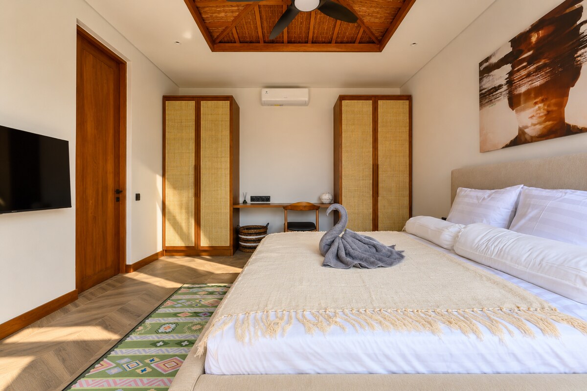Elegant 3BR Pool Villa with Garden in Sanur